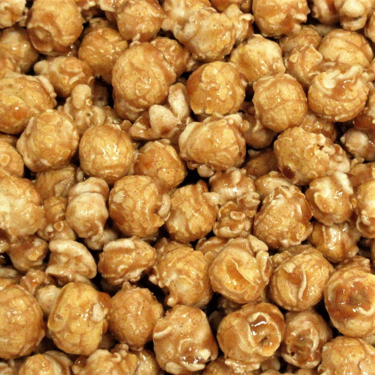 Cinnamon Caramel Popcorn - Its Delish