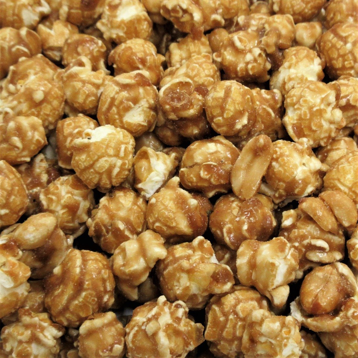 Caramel Nut Popcorn - Its Delish